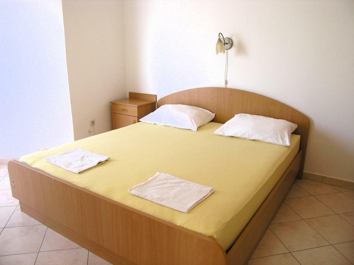 Apartman Juric Apartamento Krk Town Exterior foto