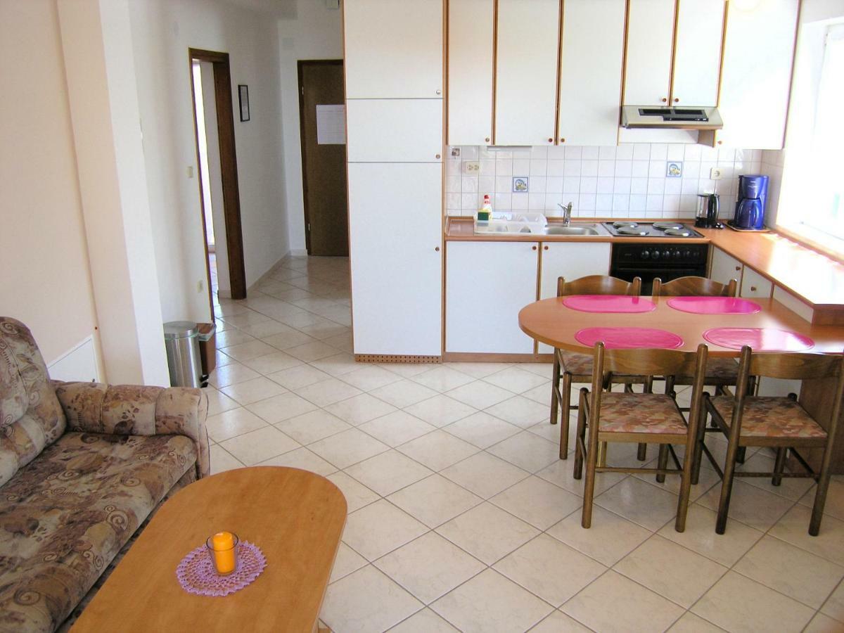 Apartman Juric Apartamento Krk Town Exterior foto