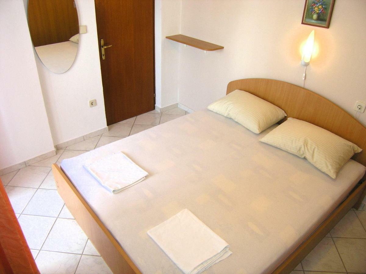 Apartman Juric Apartamento Krk Town Exterior foto