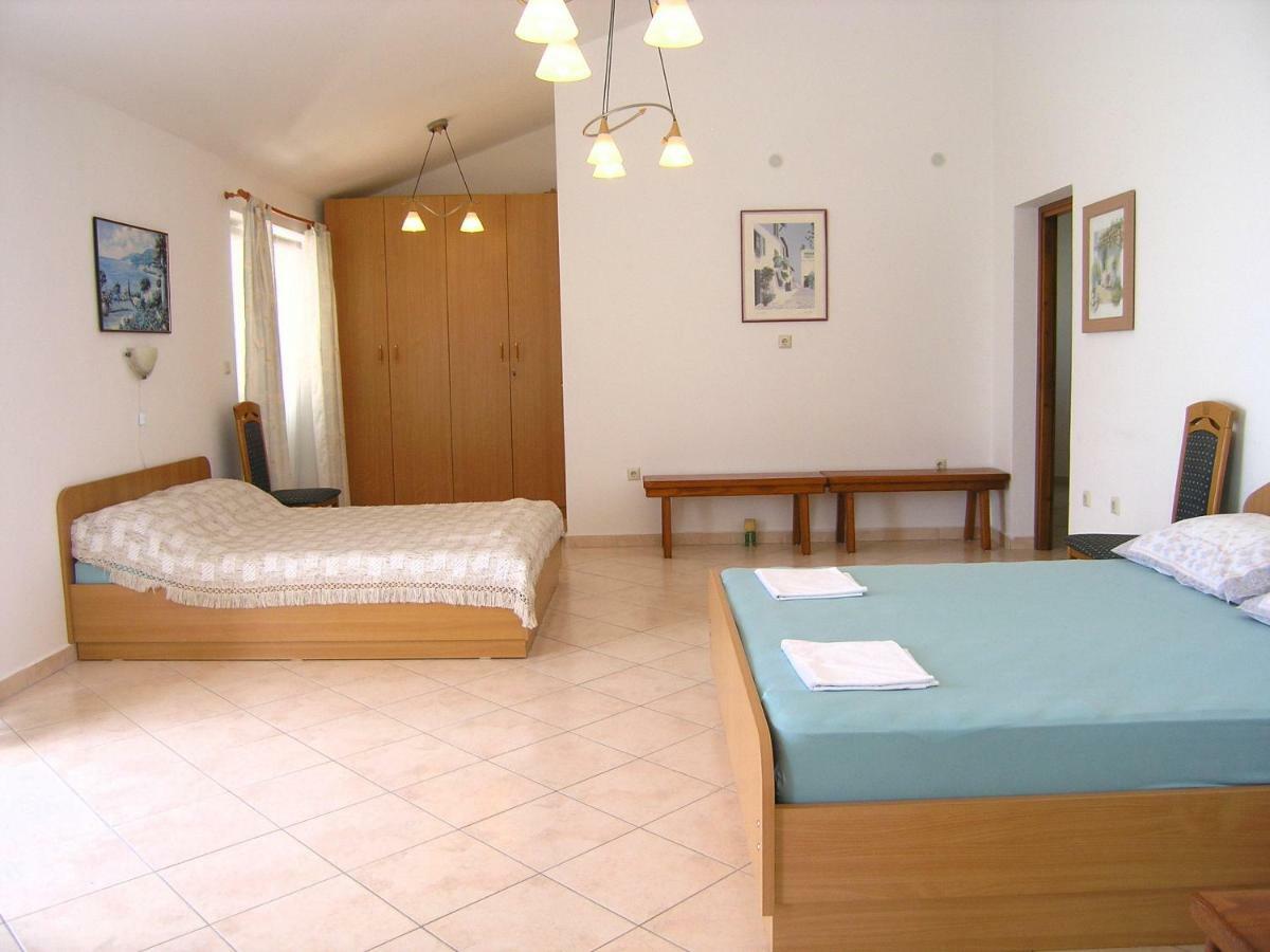 Apartman Juric Apartamento Krk Town Exterior foto