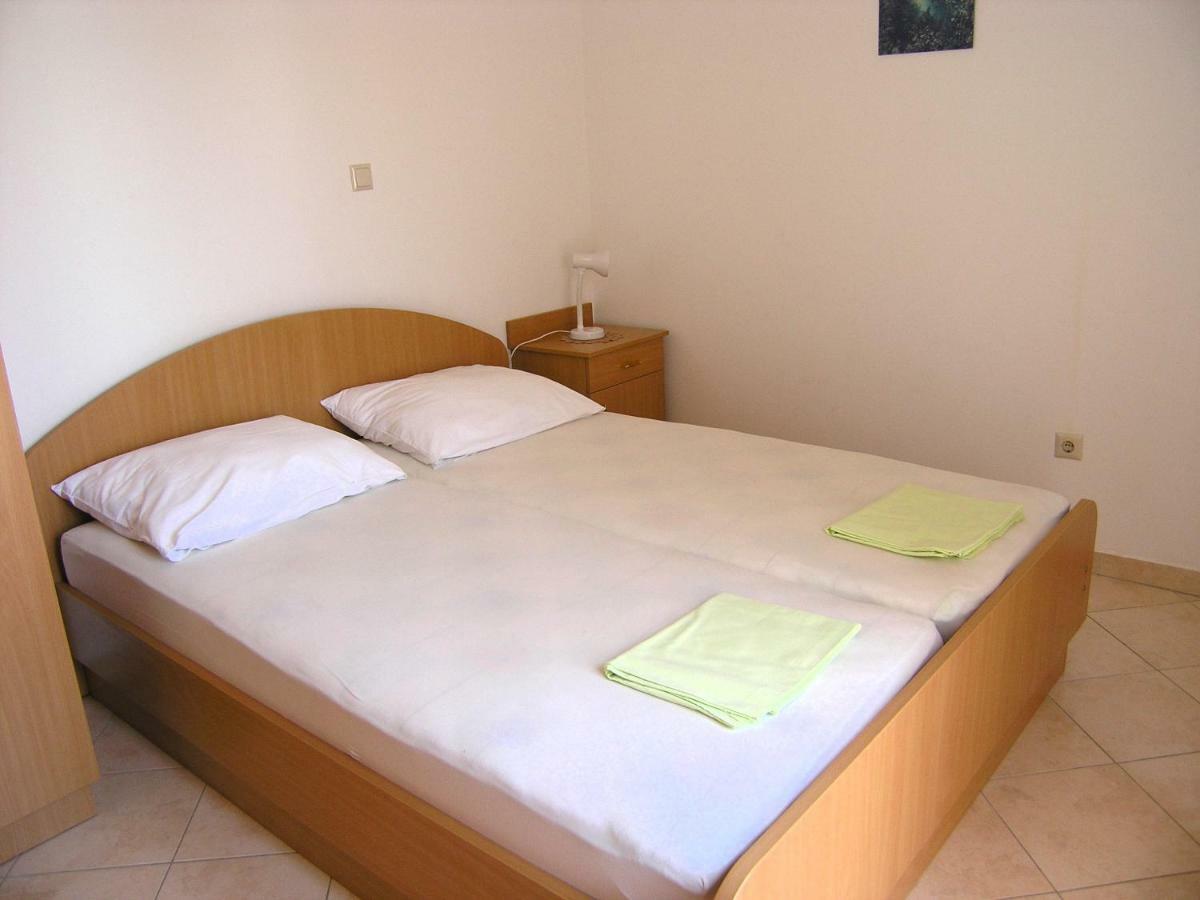 Apartman Juric Apartamento Krk Town Exterior foto