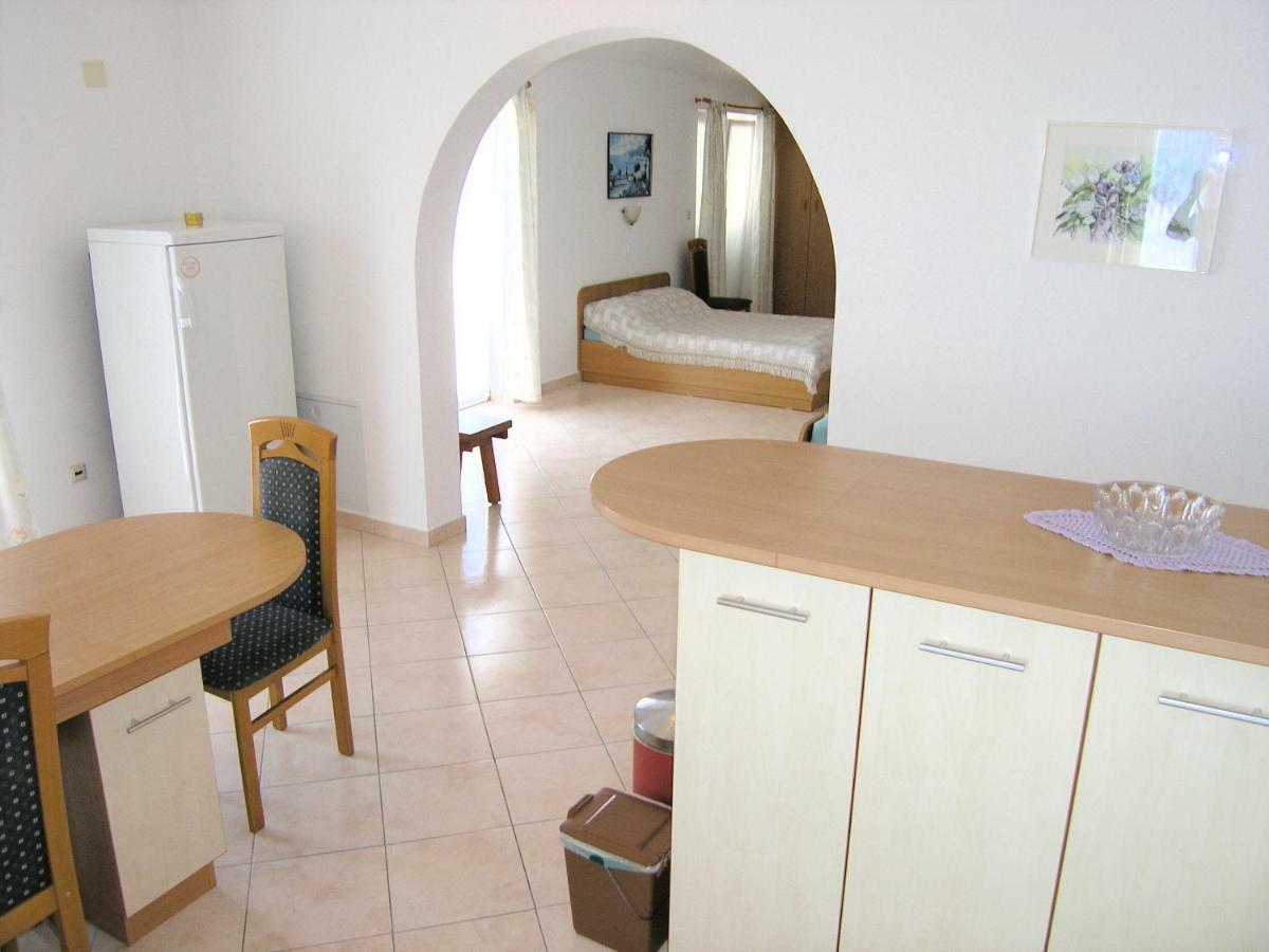 Apartman Juric Apartamento Krk Town Exterior foto