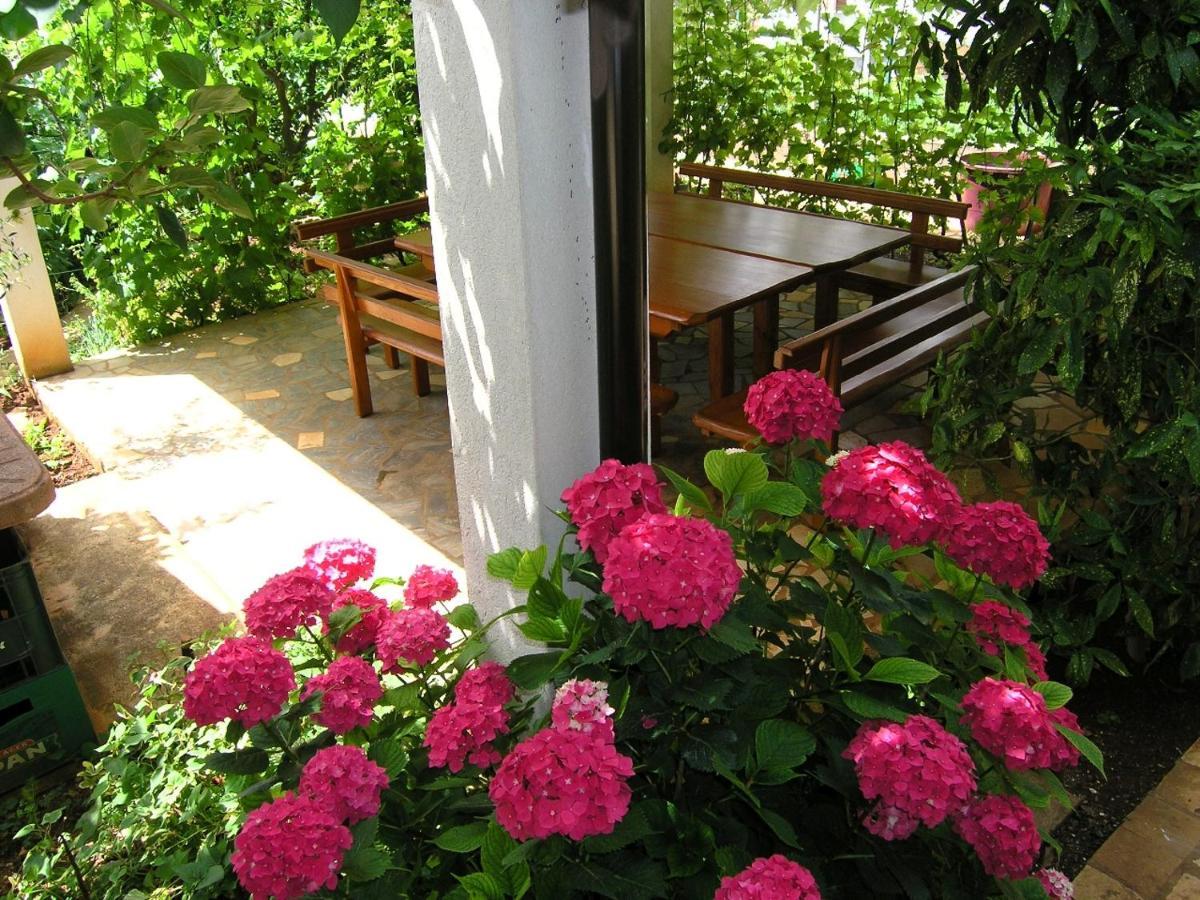 Apartman Juric Apartamento Krk Town Exterior foto